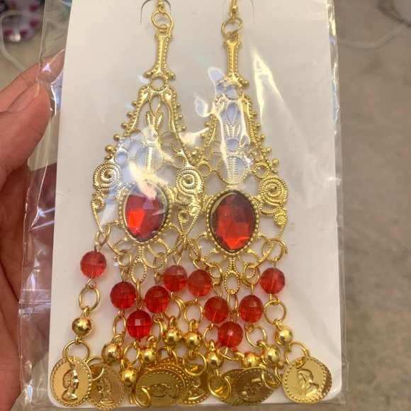 Brand new pair of stunning earrings - Picture 3 of 4